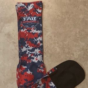 FL Atlantic Owls socks digi camp